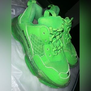 KIDS Balenciaga Neon Green Size: 12C